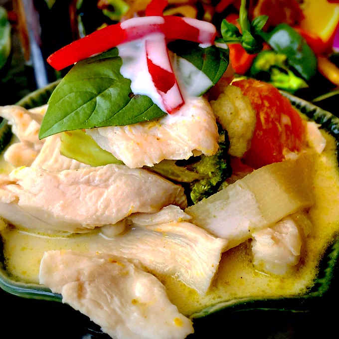 Grünes Curry (Gaeng Keow Warn)